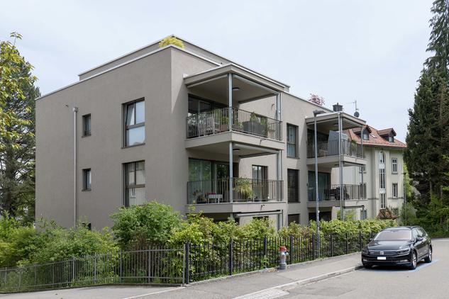 Mehrfamilienhaus mit Tiefgarage in Rotmonten